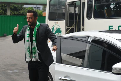 CAXIAS DO SUL, RS, BRASIL, 14/04/2023. Nenê é apresentado no Estádio Alfredo Jaconi como reforço do Juventude para a série B do Campeonato Brasileiro. (Bruno Todeschini/Agência RBS)Indexador: BTK<!-- NICAID(15402986) -->
