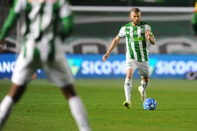 CAXIAS DO SUL, RS, BRASIL, 19/08/2023. Juventude x Sampaio Corrêa, jogo válido pela 24º rodada da Série B do Campeonato Brasileiro, no Estádio Alfredo Jaconi. (Bruno Todeschini/Agência RBS)Indexador: BTK<!-- NICAID(15515049) -->