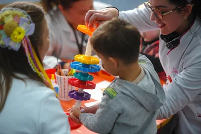 CAXIAS DO SUL, RS, BRASIL, 27/06/2024. Há um ano o Hospital Virvi Ramos conta com um Centro Especializado em Reabilitação Intelectual, que atende pacientes de 32 municípios da região via SUS. 95% dos casos de reabilitação intelectual são de autismo. (Bruno Todeschini/Agência RBS)Indexador: BTK<!-- NICAID(15800632) -->