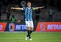 Geromel deve reforçar Grêmio contra o Botafogo: "Estou à disposição"
