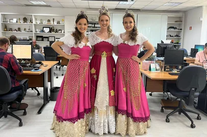 Bruna Marini, Paula Bebber e Caroline Foss Lovison<!-- NICAID(15673622) -->