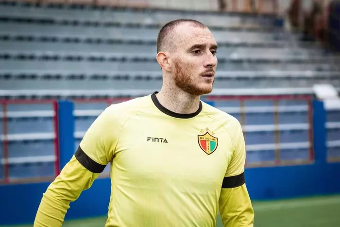 Lara Vantzen / Brusque / Assessoria