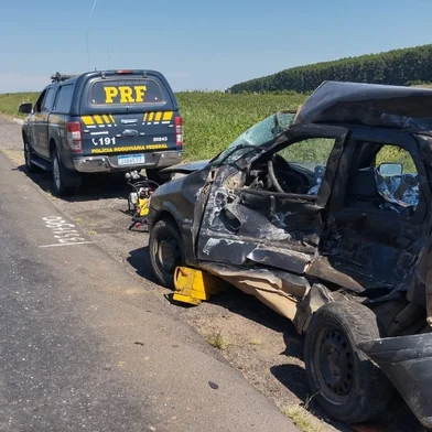 Colisão entre carro e caminhão tem três mortes em São Sepé