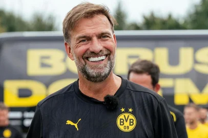 Jürgen Klopp volta ao Borussia Dortmund em jogo festivo<!-- NICAID(15862197) -->