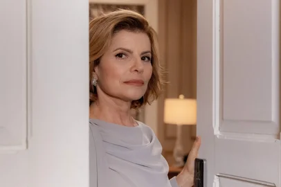 Odete (Debora Bloch), vale tudo<!-- NICAID(16140725) -->