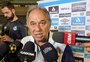 Dênis Abrahão reclama da arbitragem, mas admite mau jogo do Grêmio: "Deveríamos estar produzindo mais"