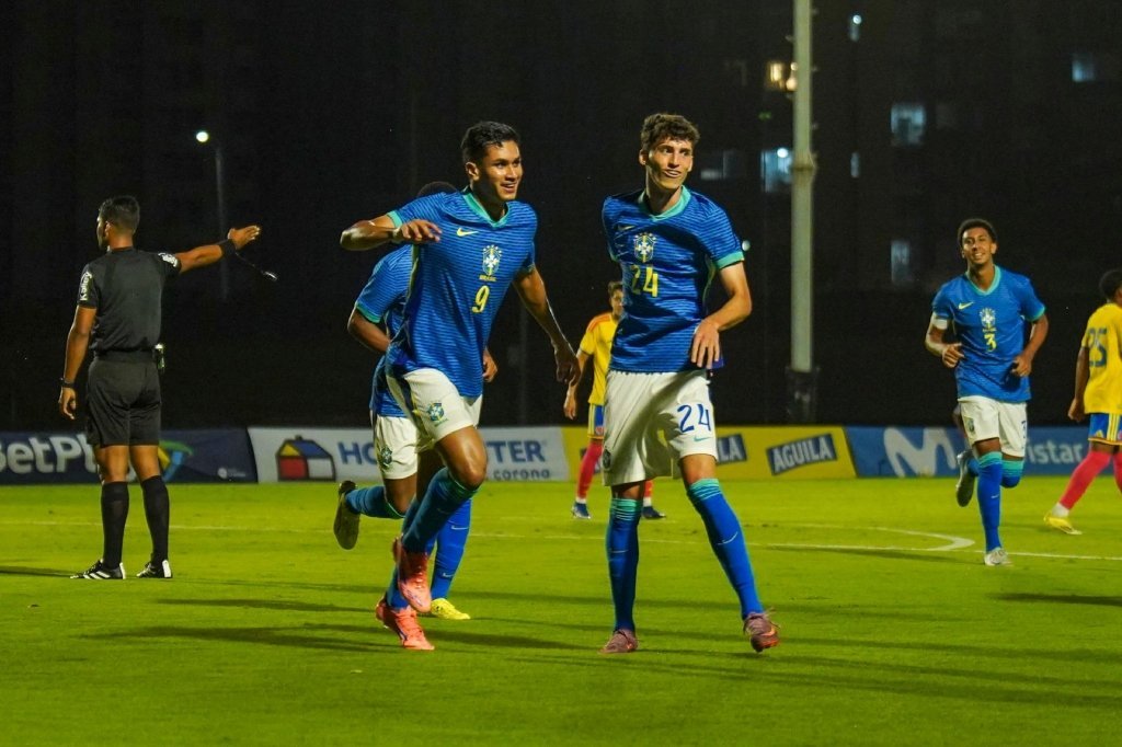 Com jogadores de Gr&ecirc;mio e Inter em campo, Brasil vence a Col&ocirc;mbia em amistoso sub-17