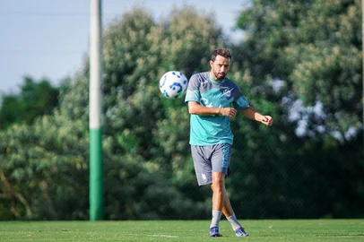 Treino do Juventude com foco na Série A do Brasileirão 2025. Na foto, o meia Nenê.<!-- NICAID(15990009) -->