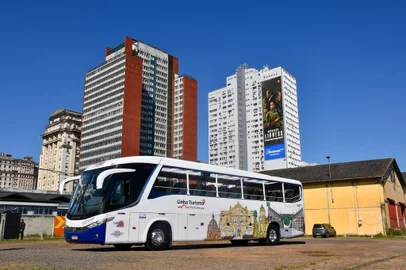 28/08/2023 - PORTO ALEGRE, RS - ÔNIBUS / TRÂNSITO / TURISMO / TETO PANORÂMICO - Porto Alegre terá ônibus da Linha Turismo com teto panorâmico. FOTO: JURANDREIA, DIVULGAÇÃO<!-- NICAID(15523957) -->