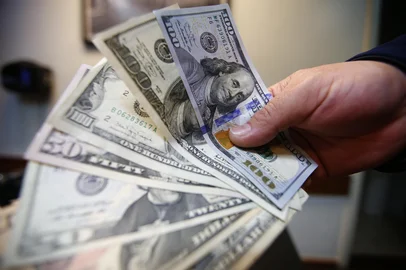 PORTO ALEGRE, RS, BRASIL, 06-06-2018: Fotos para matéria sobre a alta do Dólar na bolsa de valores (FOTO FÉLIX ZUCCO/AGÊNCIA RBS, Editoria de Notícias).<!-- NICAID(13585341) -->