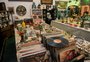 Um mercado para matar a saudade: sebos e antiquários na Serra possibilitam uma viagem ao passado