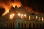 PORTO ALEGRE, RS, BRASIL, 06-07-2013 : Incêndio atinge o Mercado Público de Porto Alegre. (Foto: BRUNO ALENCASTRO/Agência RBS, Editoria Geral)<!-- NICAID(9550589) -->