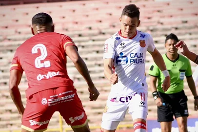 Lance de Atlético Grau x Sport Huancayo<!-- NICAID(16031404) -->