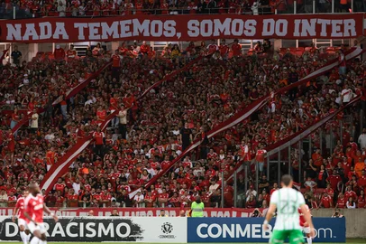 Porto Alegre, RS, Brasil, 10/04/2025 - SC Internacional vs Atlético Nacional de Medellín-COL, no estádio Beira-Rio, em Porto Alegre - Foto: Jefferson Botega/Agência RBSIndexador: jeff botega<!-- NICAID(16014652) -->