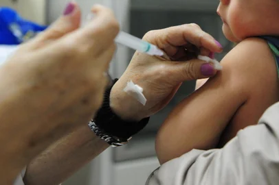 CAXIAS DO SUL, RS, BRASIL (13/05/2017) Vacina da Gripe aplicada na UBS Centro. (roni Rigon/Pioneiro).<!-- NICAID(12910688) -->
