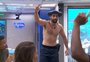 Matteus canta o "Canto Alegretense" para os brothers no "BBB 24"