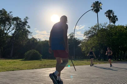 ***EM BAIXA***PORTO ALEGRE, RS, BRASIL, 28-11-2025: Clima. Foto: Ronaldo Bernardi/Agência RBS<!-- NICAID(16176086) -->