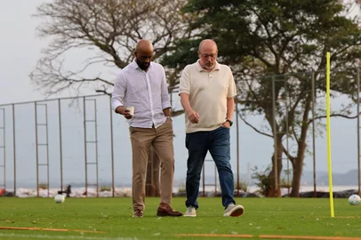 Fabinho Soldado, executivo de futebol do Inter, ao lado do presidente Alessandro Barcellos<!-- NICAID(16360570) -->