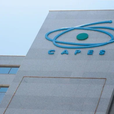 Capes aumenta recursos para pós-graduação para R$ 225 milhões <!-- NICAID(15397903) -->