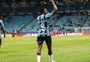 Grêmio vê Edenilson recuperado, e meia se afirma como 12º jogador de Quinteros