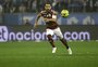 Empresário de Everton Ribeiro fala sobre escolha do meia: "Ficamos entre o Inter e o Bahia"