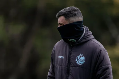 Fernando Alves / E.C Juventude / Divulgação Juventude treina para enfrentar o Criciúma. Na foto, técnico Maurício Barbieri.<!-- NICAID(16360676) -->