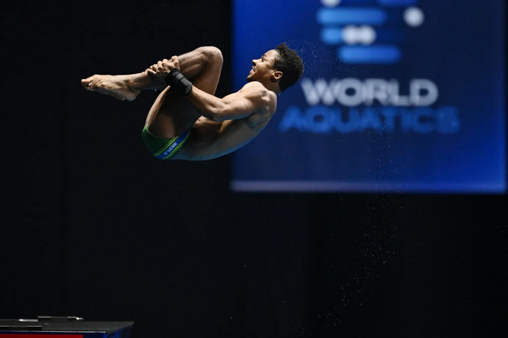 Isaac Souza vai à final no Mundial e garante vaga olímpica nos saltos ...