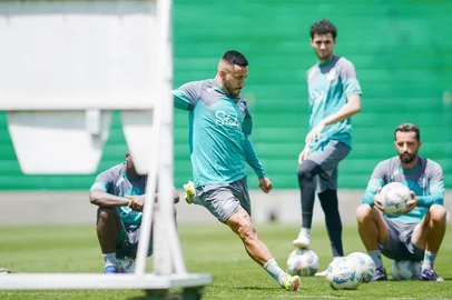 Treino do Juventude, para a semifinal do Gauchão 2025. Na foto, o lateral-esquerdo Alan Ruschel.<!-- NICAID(15980938) -->