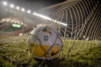 Durante Flamengo x Internacional, partida vÃ¡lida pelas Quartas de Final do Campeonato Brasileiro Feminino Neoenergia 2022, realizada no EstÃ¡dio Luso Brasileiro, localizado na cidade de Rio de Janeiro (RJ), nesta segunda-feira (15). CrÃ©ditos: Nayra Halm / Staff Images<!-- NICAID(15176334) -->