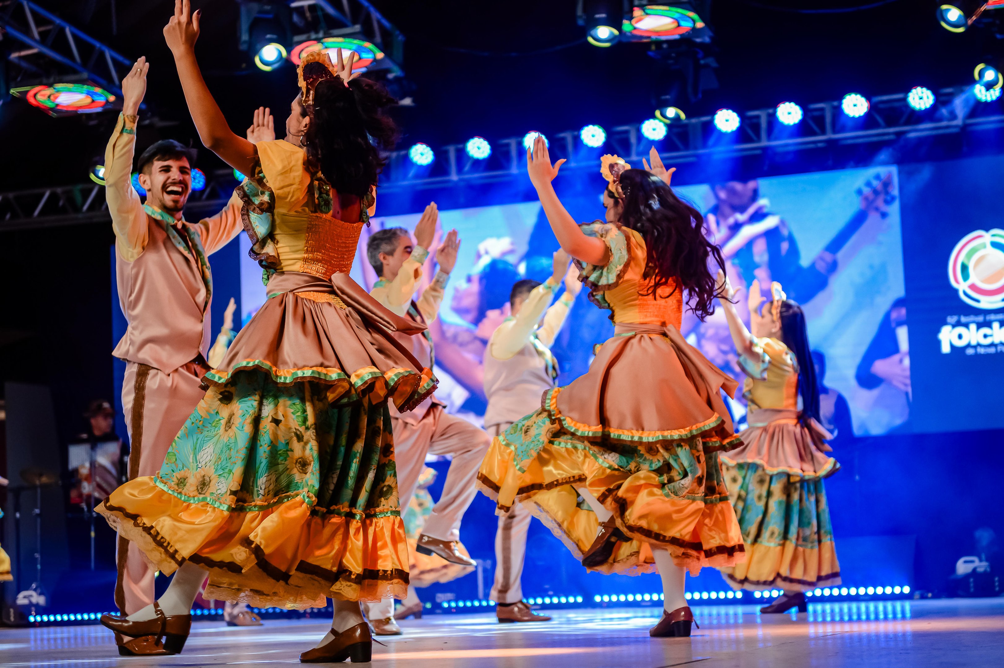 Festival Internacional de Folclore reúne cultura e tradição de oito países em Nova Petrópolis