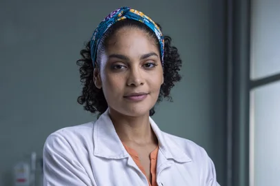 Livia (Barbara Reis) <!-- NICAID(15757804) -->