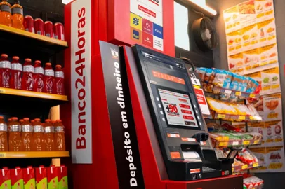 Clientes do Banrisul agora podem sacar e depositar em caixas do Banco24Horas<!-- NICAID(15850343) -->