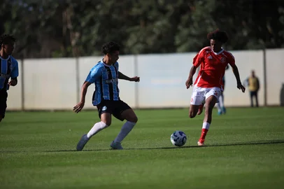 Gre-Nal Sub 17 - Brasileirão sub-17 2025. Jogo ocorre no CT Hélio Dourado em Eldorado do Sul. Fotos: Duda Fortes/Agencia RBS<!-- NICAID(16056458) -->