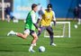 Grêmio aguarda reavaliações em treino para definir retornos de Arthur e Willian contra o Santos