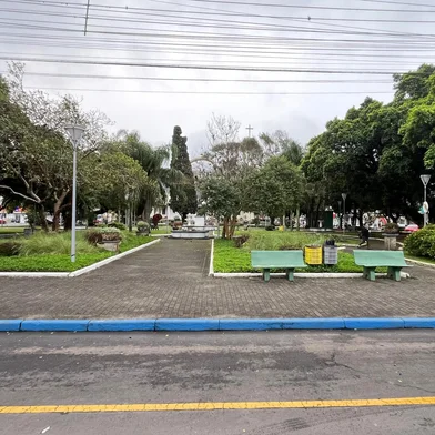 Praça das Carretas, em Osório<!-- NICAID(15874255) -->