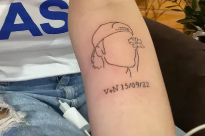 Fã de Justin Bieber diz que vai manter tatuagem com data de show cancelado em São Paulo: "Propósito muito importante"<!-- NICAID(15199003) -->