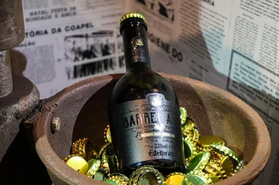 Edelbrau<!-- NICAID(15132943) -->