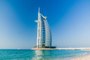 Dubai beach,UAEDubai, nos Emirados Árabes Unidos. Na foto, Burj Al Arab - Foto: jon11/stock.adobe.comIndexador: JBPhotographyFonte: 293818518<!-- NICAID(15597056) -->