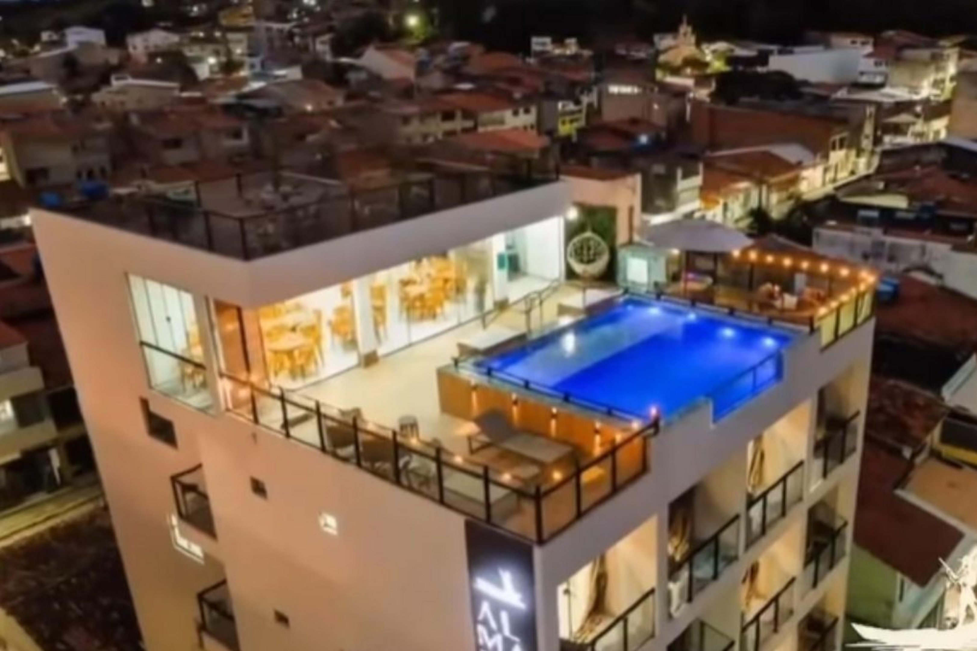 Mortes em pousada de Maragogi: m&atilde;e e filho sofreram choque el&eacute;trico, diz IML