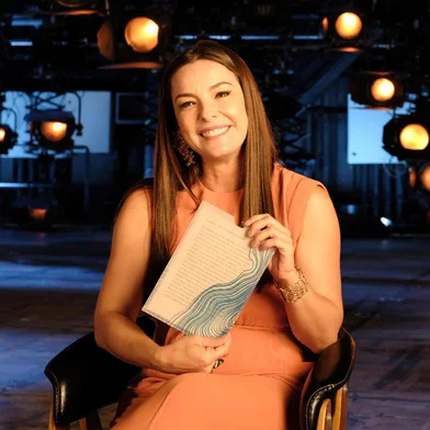 Regiane AlvesIndexador:                                         <!-- NICAID(15751376) -->