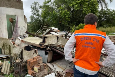 Chuvas em Cerrito - Foto:  Celestino Garcia/Assessor de Comunicação de Cerrito/Divulgação<!-- NICAID(15712478) -->