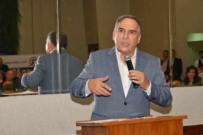 Facebook Sandro Mabel / Reprodução