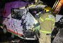 Técnico de enfermagem morre em acidente entre ambulância e carreta na BR-153, em Três Arroios