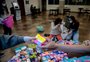 Conheça iniciativas em Porto Alegre que doam absorventes a mulheres em situação de vulnerabilidade