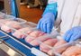 Retirada de embargos comerciais por 16 países marca o início da retomada do setor após gripe aviária