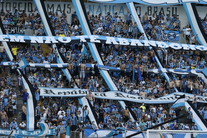 Criticados pelo alto preço dos ingressos, direção gremista prepara promoções para reabertura da arquibancada norte