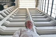 PORTO ALEGRE, RS, BRASIL - 2016.10.24 - Retrato do escritor inglês, Ian McEwan, palestrante do Fronteiras do Pensamento, para matéria do caderno DOC. (Foto: ANDRÉ ÁVILA/ Caderno DOC/ Agência RBS)Indexador: Andre Avila<!-- NICAID(12523378) -->