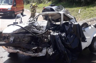 Acidente BR-285 em Lagoa Vermelha<!-- NICAID(15948158) -->