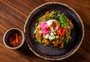Já ouviu falar em "sambal indonésio"? É tendência na gastronomia global, e eu provei em Porto Alegre