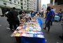 Rua Riachuelo tem celebração com livros, comida e música ao ar livre
